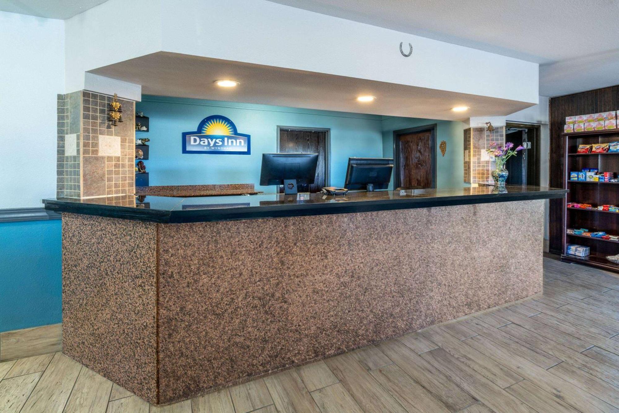 Days Inn By Wyndham Lamar Eksteriør billede